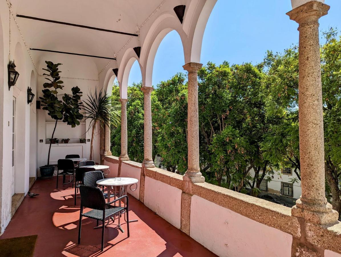 Hotel Solar De Monfalim Евора Екстериор снимка